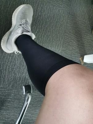 15-20 mmHg Men Calf Sleeve Compression Socks